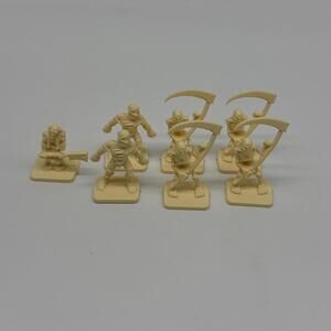 Vintage Hero Quest Game Pieces Skeletons Zombies & Mummies  7 Replacement Parts
